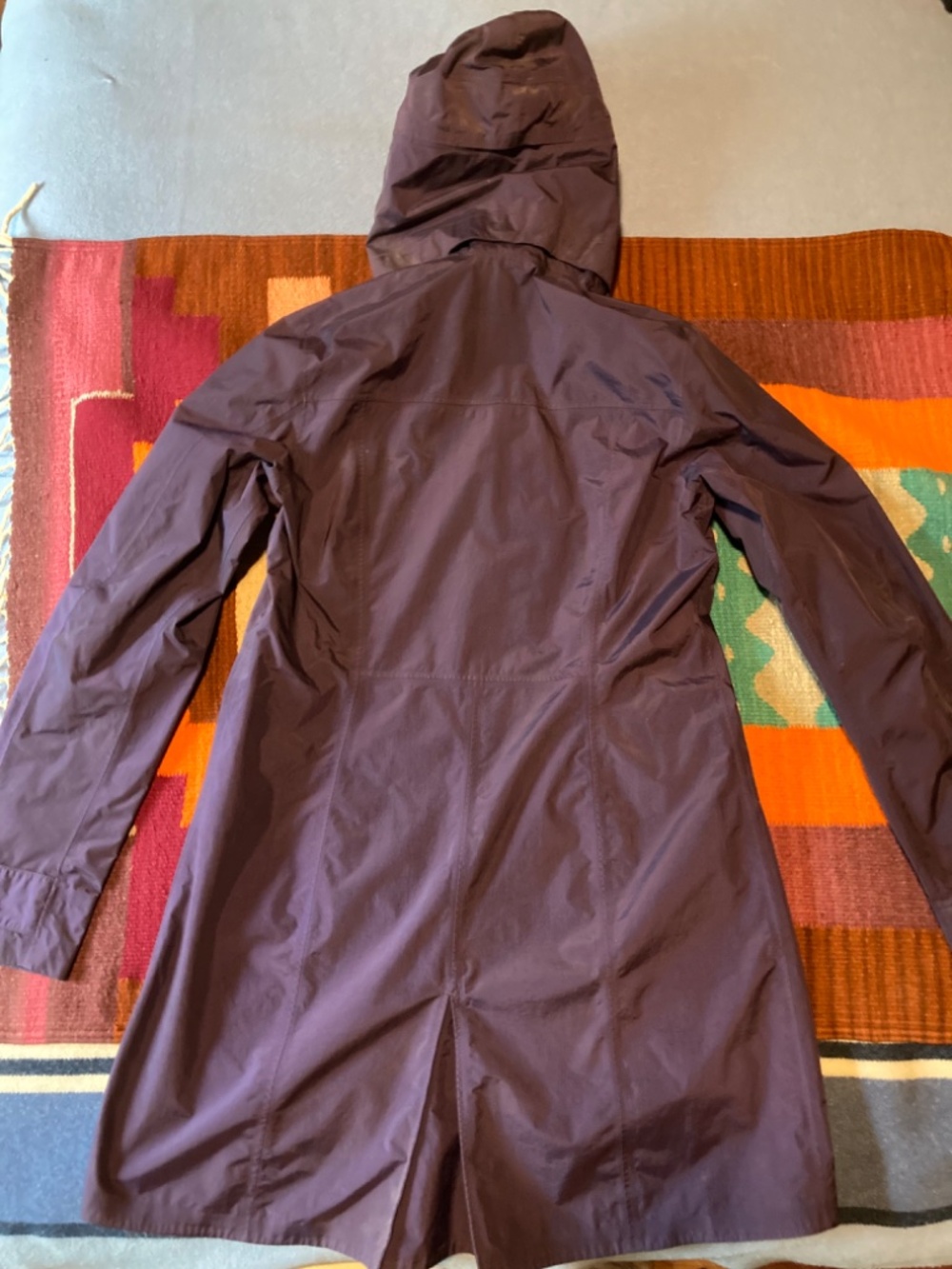 patagonia rain coat/jacket--xs - Picture 6 of 6